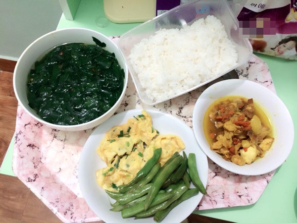 khong rau ngot luoc, thit kho nghe, com o cu cua cac me hien dai gio sang chanh lam! - 15