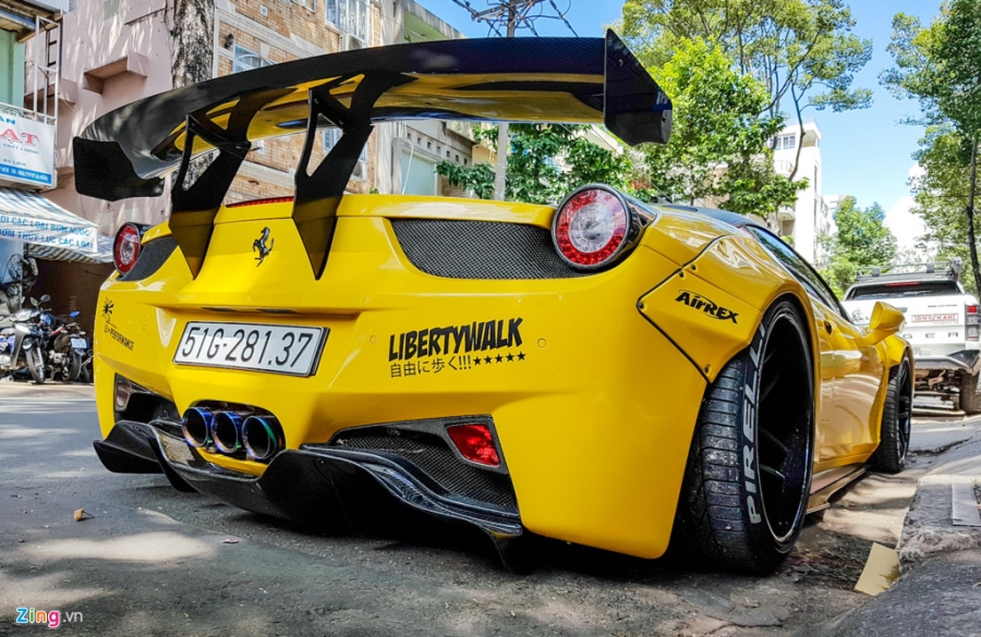 Sieu xe Ferrari 458 do than rong Liberty Walk dau tien tai Viet Nam hinh anh 5