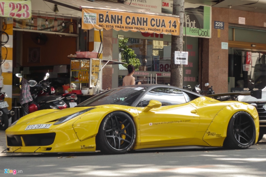 Sieu xe Ferrari 458 do than rong Liberty Walk dau tien tai Viet Nam hinh anh 7