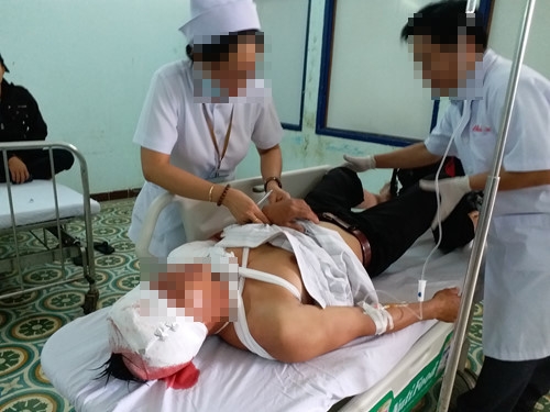 Thêm 11 người nghi phơi nhiễm HIV sau khi cứu hộ tai nạn ở Kon Tum - ảnh 2
