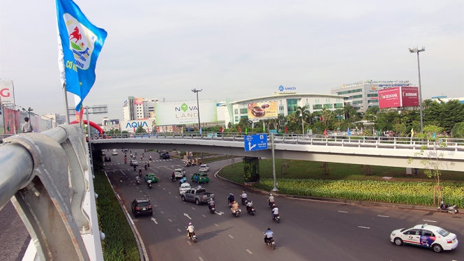 Thông xe 2 cầu vượt vào cửa ngõ sân bay Tân Sơn Nhất 