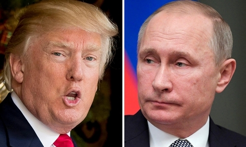 Tổng thống Mỹ Donald Trump (trái) và người đồng cấp Nga Vladimir Putin. Ảnh: AP.