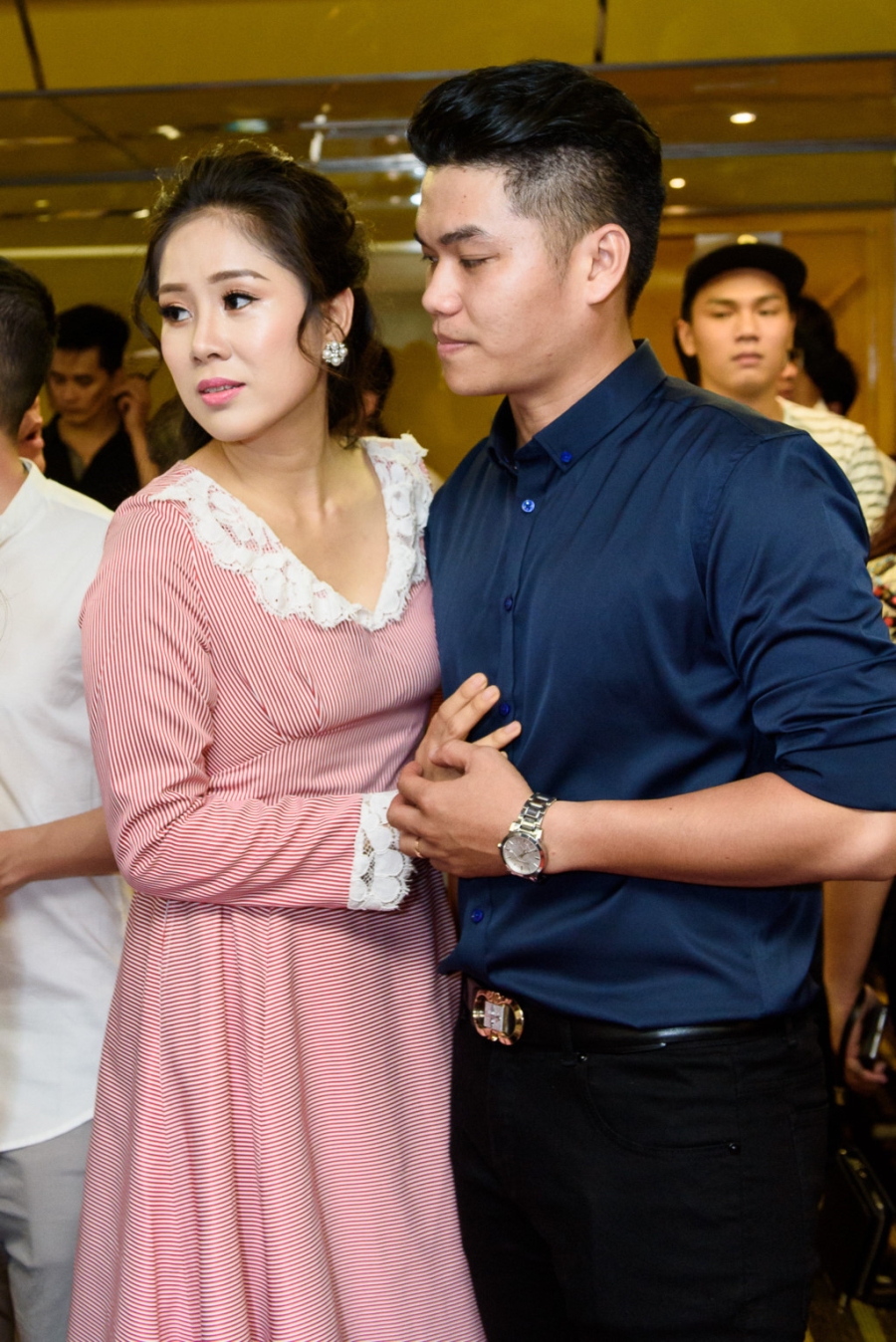 Hoa hau My Linh mac dep nhat tuan voi dam hai day hinh anh 8