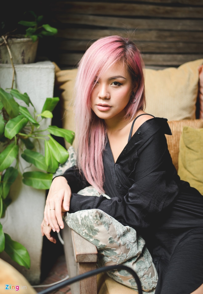 Quynh Nhu The Face: ‘Mat Hoang Thuy nhin ac nen de bi hieu nham’ hinh anh 2