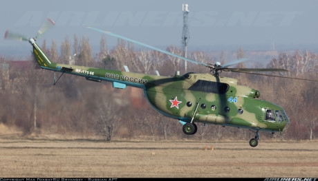 Truc thang Mi-8 lap ky luc vo tien khoang hau - Anh 7