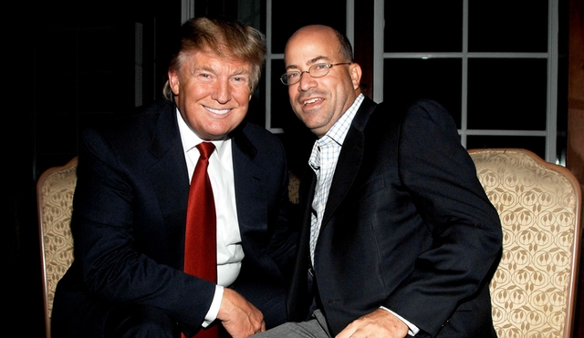 Ông Jeff Zucker (phải) và Tổng thống Donald Trump trong bức ảnh chụp chung năm 2008 tại New York, Mỹ (Ảnh: Getty)