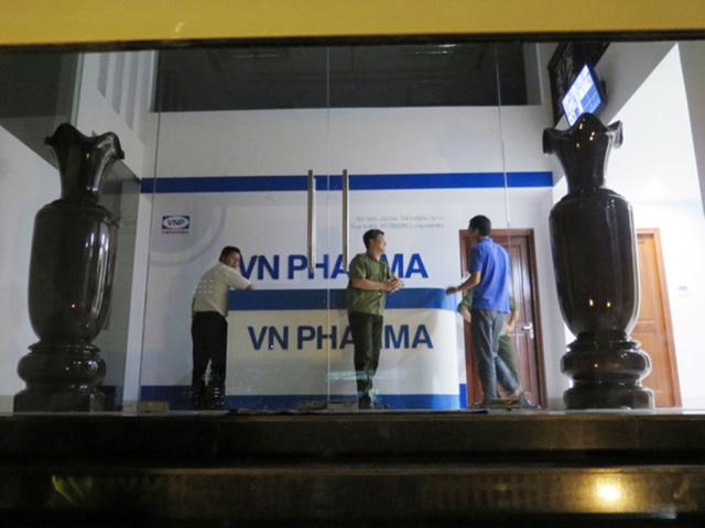 Bộ Công an kiểm tra trụ sở công ty VN Pharma.