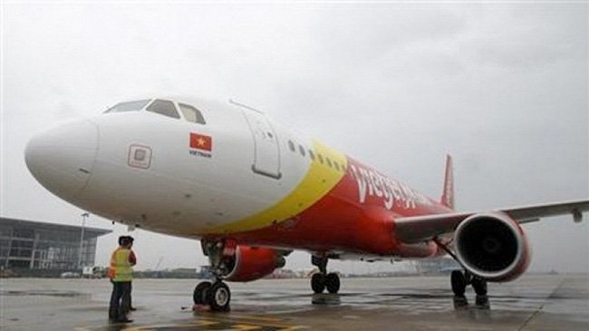 máy bay, hạ cánh khẩn cấp, Tân Sơn Nhất, Vietjet Air