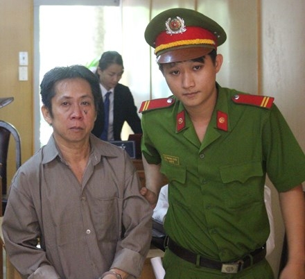 Người bán vé số dạo dùng dao đâm người vì bị đòi nợ ảnh 1