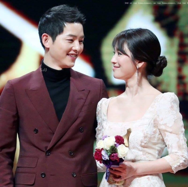 Song Joong Ki - Song Hye Kyo quyen luc ngang Bi Rain - Kim Tae Hee? hinh anh 3