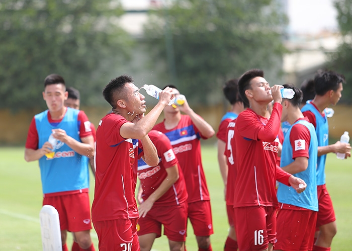 HLV Hữu Thắng, Công Phượng, Tuấn Anh, U22 Việt Nam