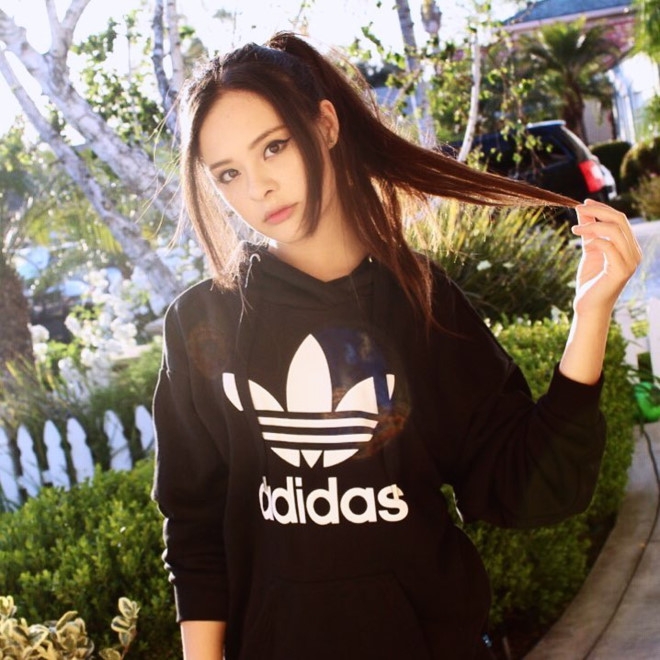 Hot girl lai 18 tuoi noi tieng tren mang voi ban cover 'Despacito' hinh anh 6