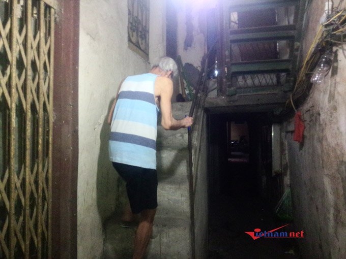 Phố cổ Hà Nội, hoàn cảnh khó khăn