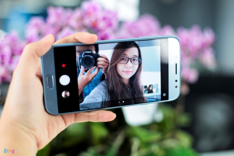Mo hop Samsung Galaxy J7 Pro gia 6,9 trieu vua len ke hinh anh 15
