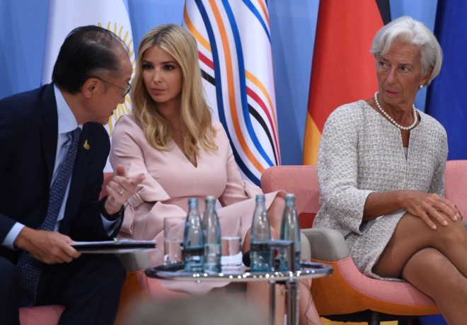Ivanka Trump bi chi trich vi thay cha du hop o G20 hinh anh 1
