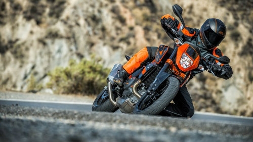 ktm 690 duke bi trieu hoi hang loat do ro nhien lieu hinh anh 1