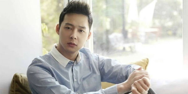 Nghi vấn Park Yoochun lùi ngày kết hôn, đi chụp ảnh cưới ở Châu Âu - Ảnh 1.
