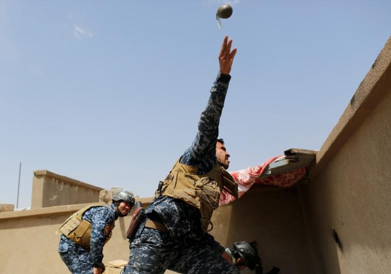 9 thang chien su quyet liet voi IS tai Mosul hinh anh 4