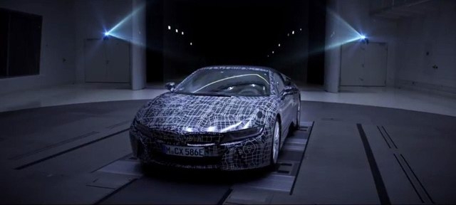 Siêu xe BMW i8 mui trần hoàn toàn mới sắp xuất hiện - 2