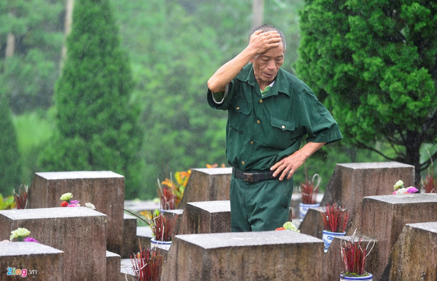 Cuu binh doi mua tham dong doi yen nghi o chien truong Vi Xuyen hinh anh 3