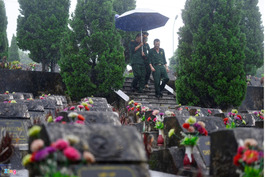 Cuu binh doi mua tham dong doi yen nghi o chien truong Vi Xuyen hinh anh 5