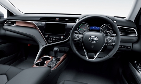 daihatsu-altis-ban-sao-sedan-hang-sang-camry-o-nhat-ban-1