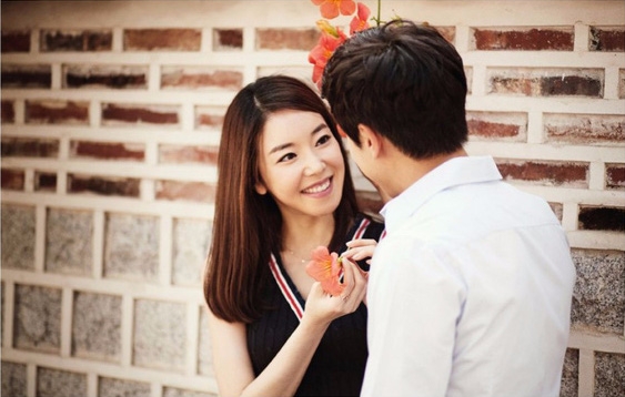 Đàn ông hay đàn bà cưới nhau rồi cũng phải đều đặn hẹn hò với người này - Ảnh 2.