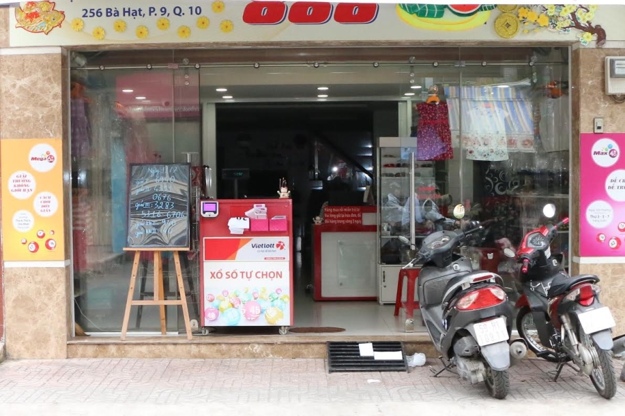 Đi hát karaoke nhờ máy chọn số, trúng vé số 3 tỉ đồng - ảnh 2