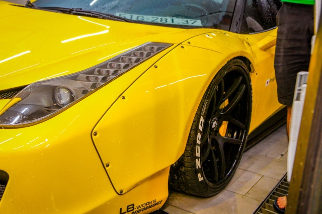 Ferrari 458 Italia độ Liberty Walk độc nhất Việt Nam thay áo mới - Ảnh 7.