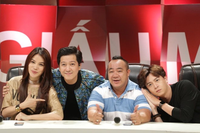 Minh Hang de khoc sau nhung chen ep trong showbiz hinh anh 2