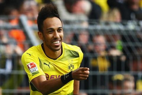 Chelsea dat gia 70 trieu bang cho Aubameyang hinh anh