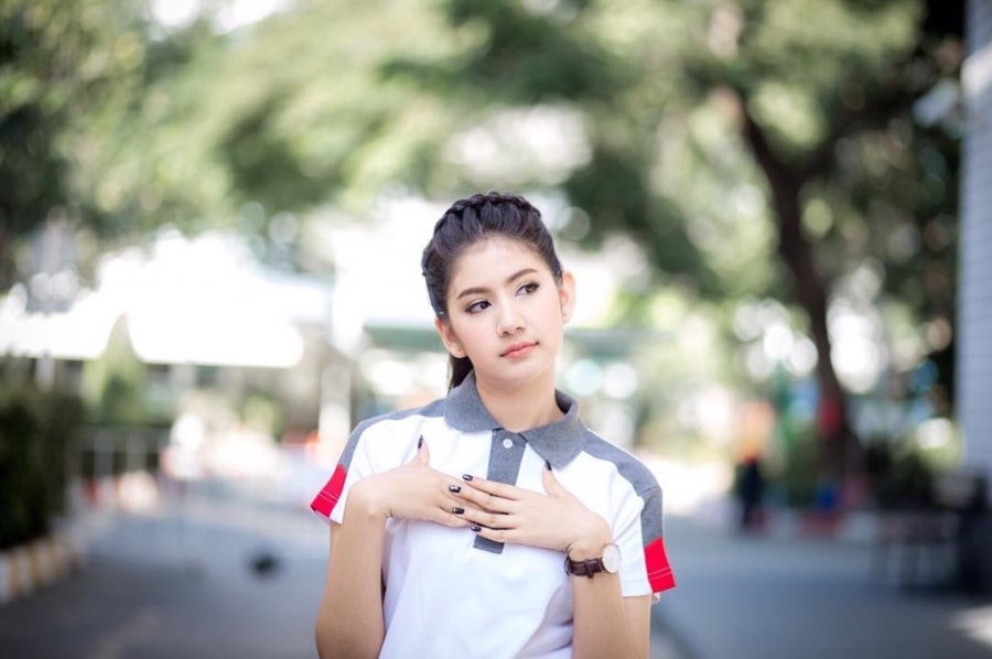Hot girl Thai Lan 20 tuoi duoc menh danh 'con nha nguoi ta' hinh anh 1