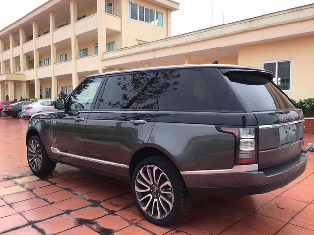 Range Rover SVAutobiography Hybrid đầu tiên được đưa về nước - Ảnh 6.