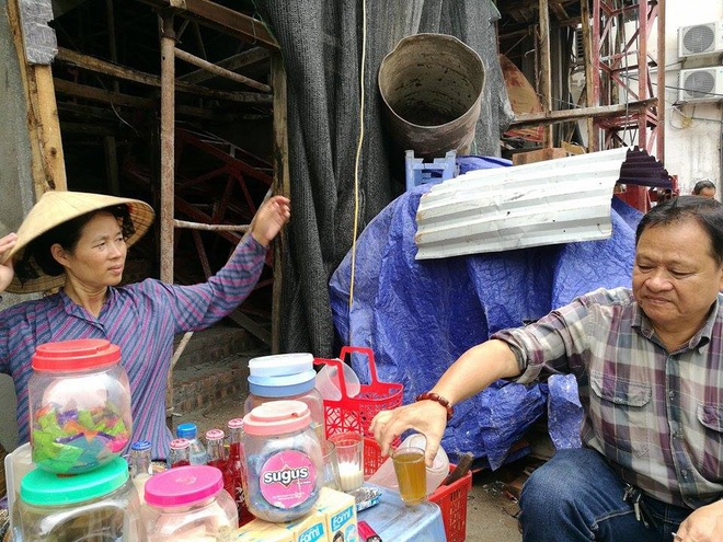 Vụ cô gái dùng nước rửa chân bán trà cho khách: Chủ nhân quán trà bất ngờ lên tiếng - Ảnh 3.