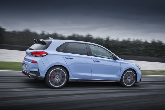 Phiên bản thể thao của xe gia đình Hyundai i30 chính thức trình làng - Ảnh 4.