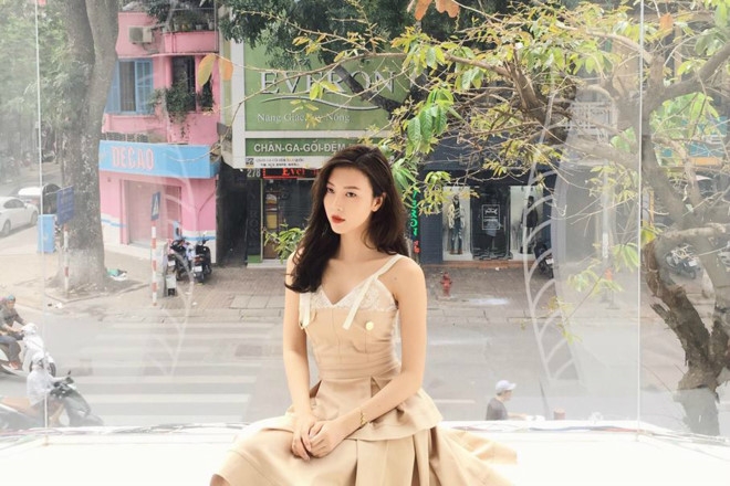 Vu Ngoc Cham: Co gai doi ban hon Decao duoi troi mua la ai? hinh anh 13