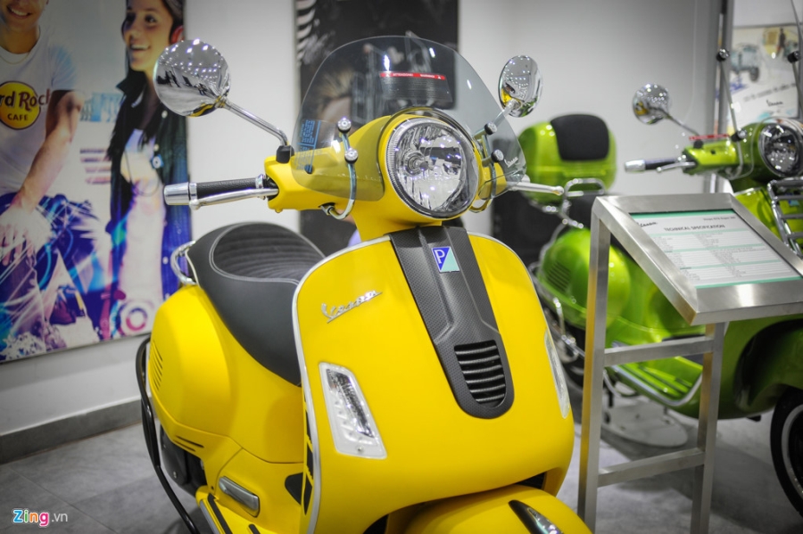Cap Vespa GTS 2017 do chinh hang tai Viet Nam hinh anh 3