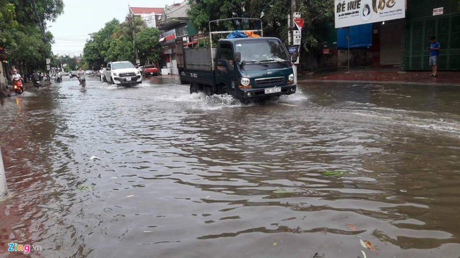 Bao vao Nghe An - Ha Tinh, cay do, nhieu nha toc mai hinh anh 10