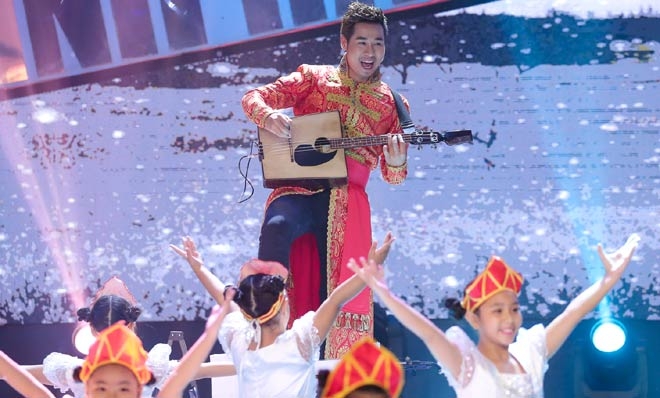 Nguyên Khang đánh đàn nghìn đô đoạt giải quán quân 300 triệu - 2