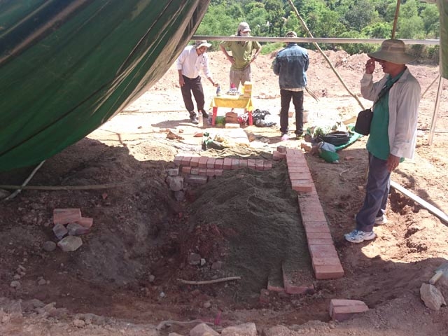 Vụ “san ủi lăng vợ Vua Tự Đức”: Sẽ khởi kiện chủ đầu tư hình ảnh 1 vu “san ui lang vo vua tu duc”: se khoi kien chu dau tu hinh anh 1