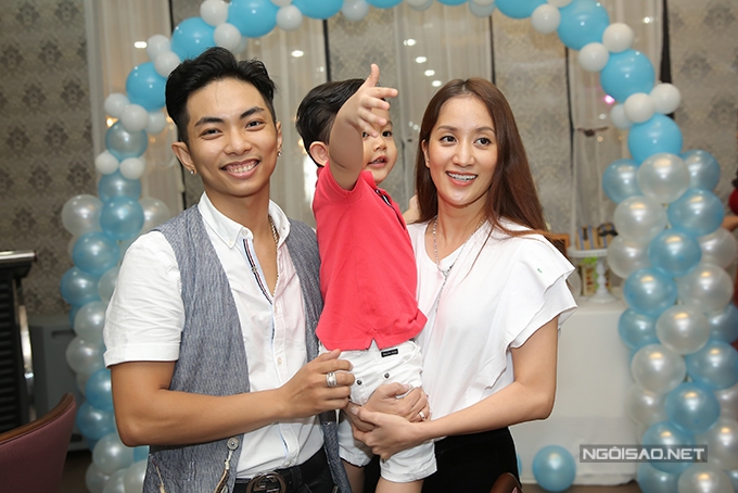 khanh-thi-phan-hien-mo-tiec-mung-con-trai-tron-2-tuoi-3