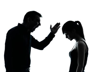 Chỉ vì không muốn con gái mình có bạn trai mà người cha đã đánh đập con gái mình đến chết (Ảnh minh họa)