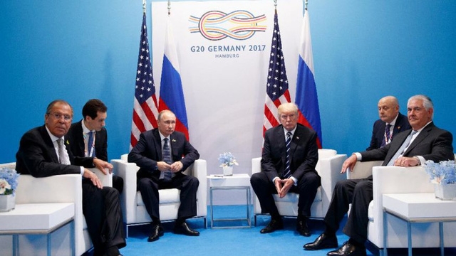  Chỉ có 6 người trong cuộc hội đàm kín đầu tiên giữa ông Trump và Putin hôm 7/7. (Ảnh: Fox News) 