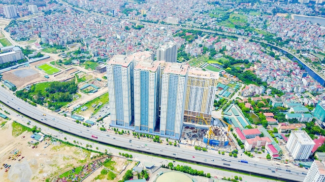 Dự án Kim Văn - Kim Lũ (CT11, 12) thuộc quận Hoàng Mai, gồm bốn tòa nhà 45 tầng.