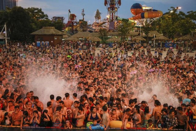 Trung Quốc, nóng kỷ lục, bể bơi