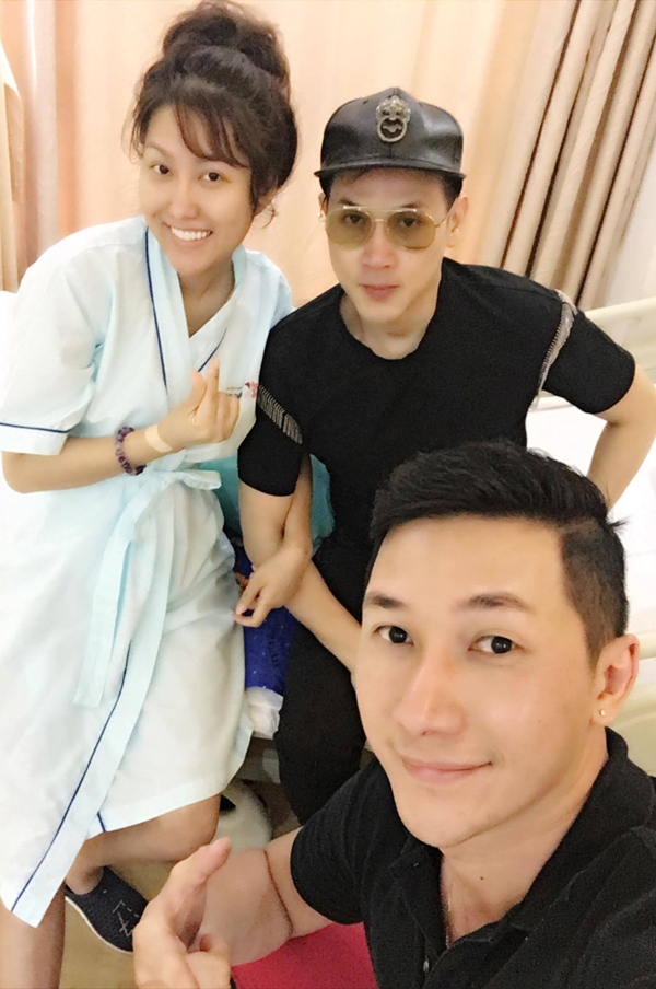 con-trai-cung-ban-be-mung-phi-thanh-van-xuat-vien-sau-ca-dai-phau-2