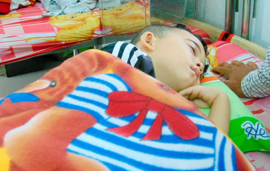 Cứu sống bé trai 5 tuổi bị rắn độc cắn nguy kịch - ảnh 2