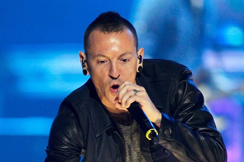linkin-park-va-sao-the-gioi-soc-truoc-tin-chester-bennington-tu-tu