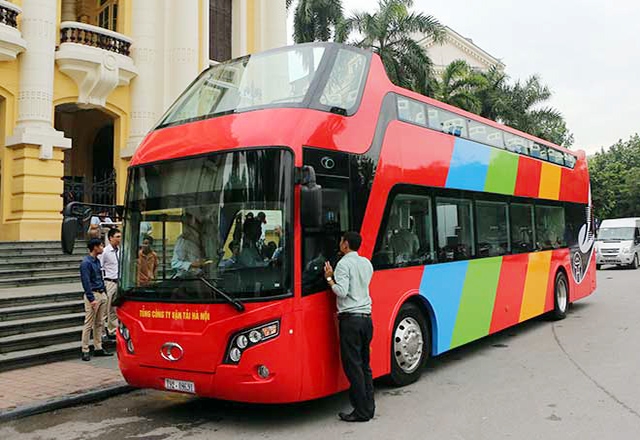 vi sao tam dung thi diem xe buyt 2 tang o 7 tinh thanh? hinh anh 1