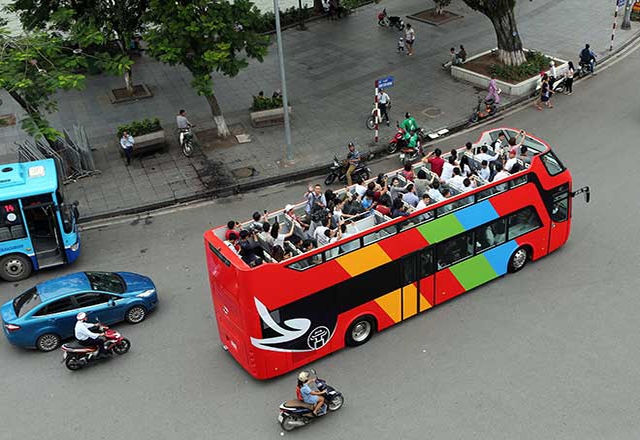 vi sao tam dung thi diem xe buyt 2 tang o 7 tinh thanh? hinh anh 2